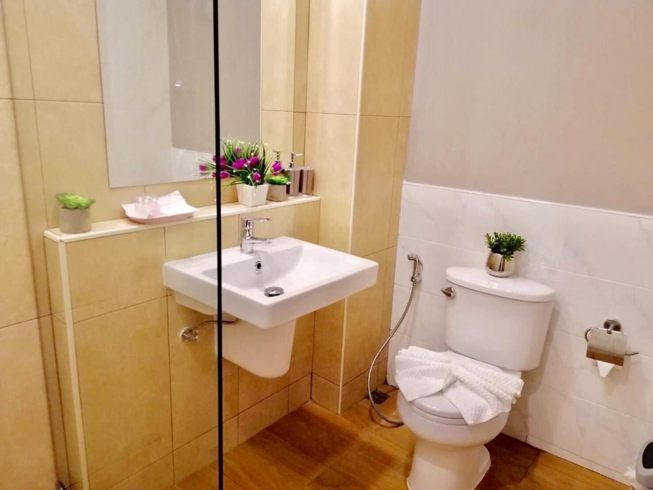Siri Hotel Chiang Mai Extérieur photo
