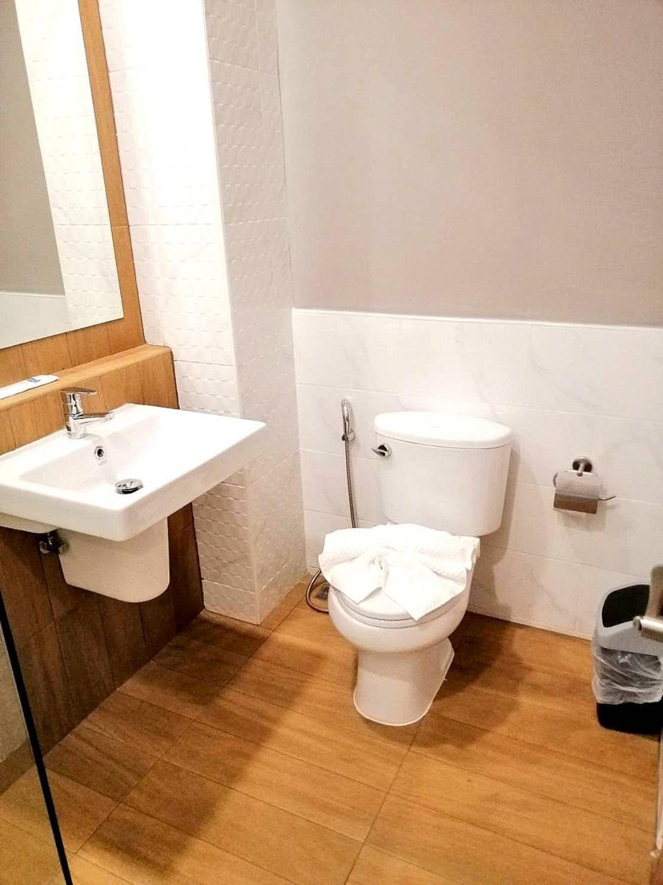Siri Hotel Chiang Mai Extérieur photo