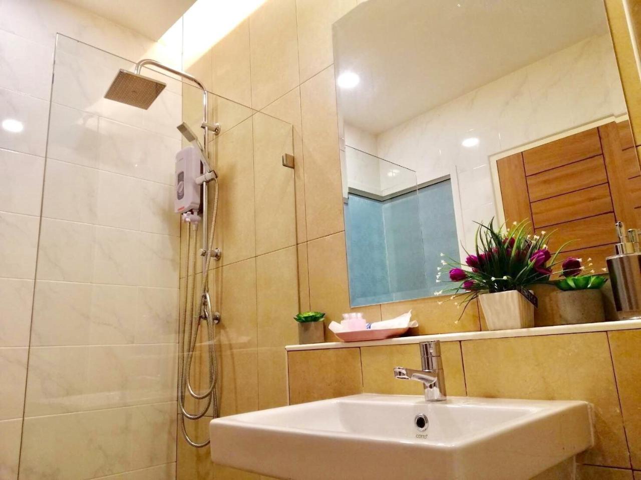Siri Hotel Chiang Mai Extérieur photo